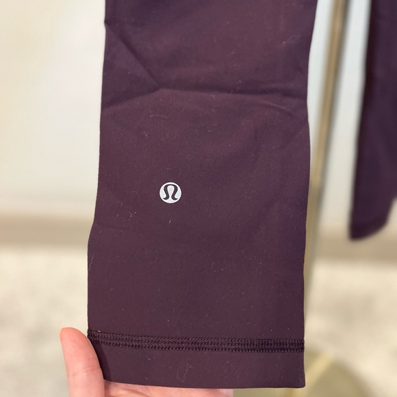 Lululemon Wunder Under Crop | Size 4 | Plum | Mid Rise | GREAT Condition - Picture 4 of 4